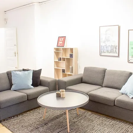 Lägenhet Spacious And Bright With 3 Bedrooms Köpenhamn